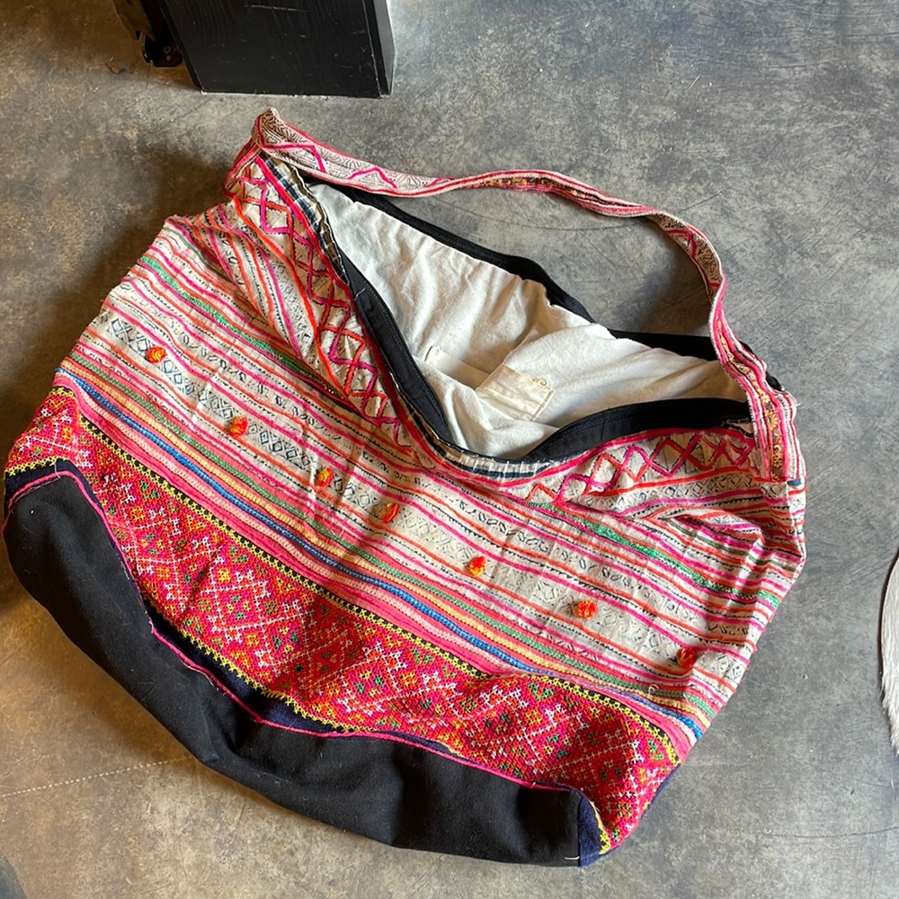 Large tote